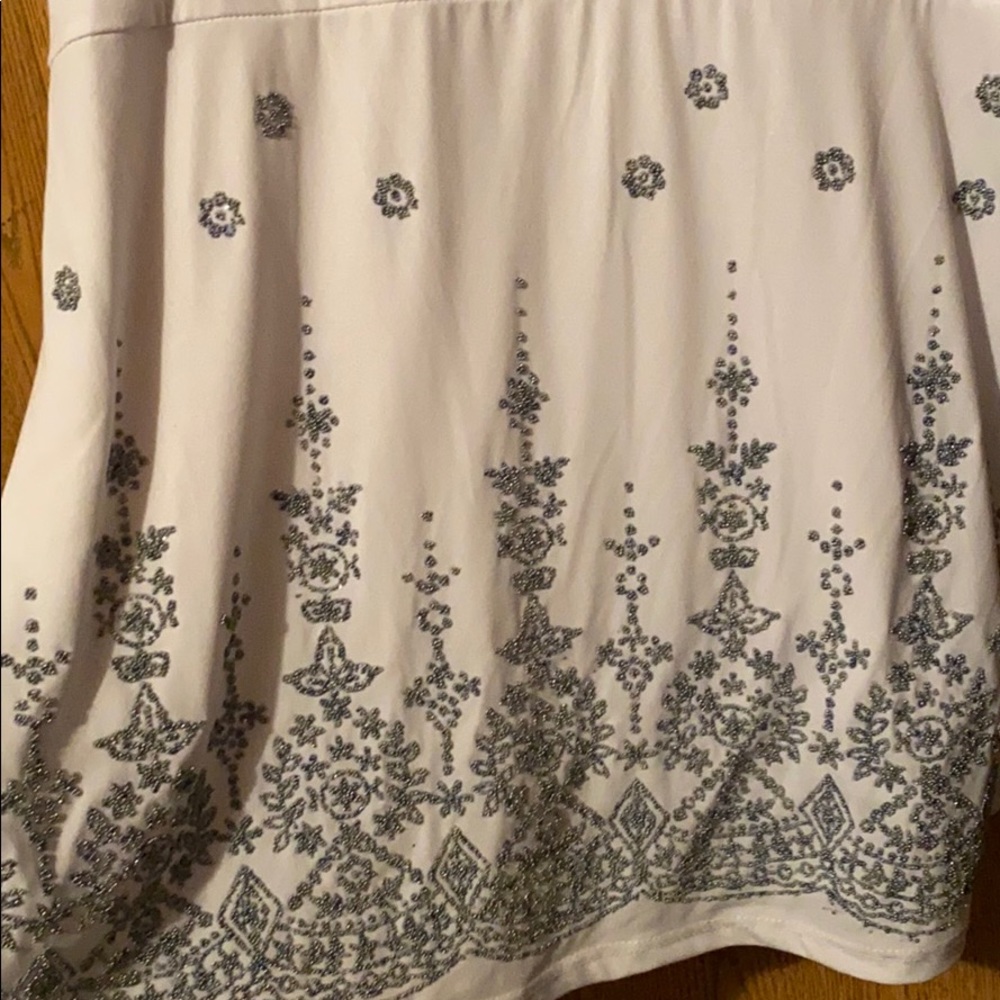 Top - Picture 3 of 3